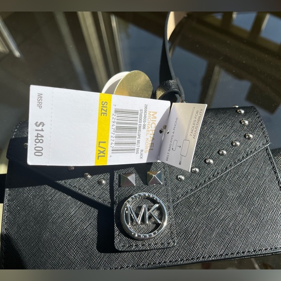 π·οΈ MICHAEL KORS π·οΈ-Black/ Leather Studded Belt Bag Large/ X-Large NWT - Picture 7 of 10